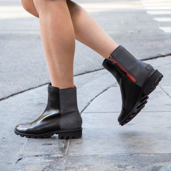 sorel phoenix zip waterproof boot
